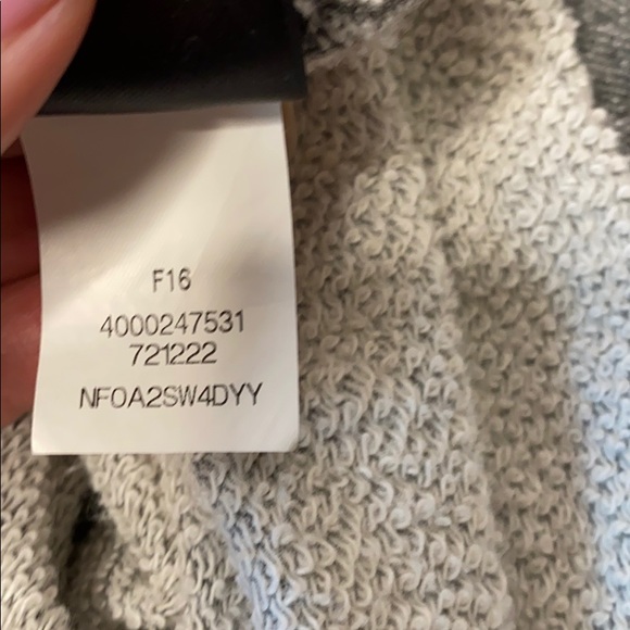 The North Face hoodie v neck hi lo loose fit grey - Picture 11 of 12